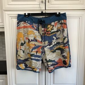 Quiksilver men’s print board shorts